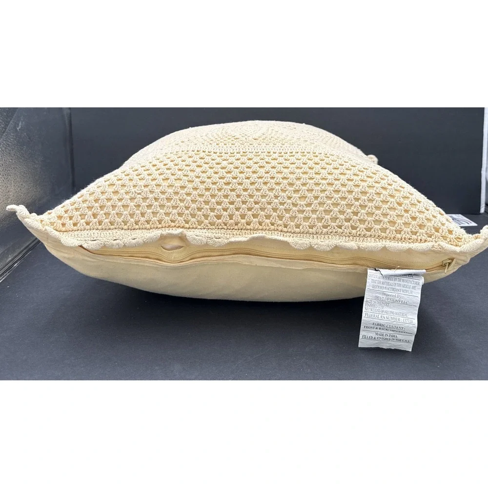 Vtg Star Crochet Devi Designs Feather Filled Pillow Back  Zipper‎ Closure
